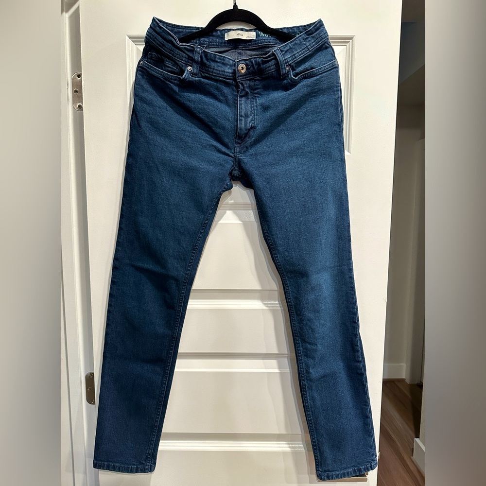 Slim-fit jeans